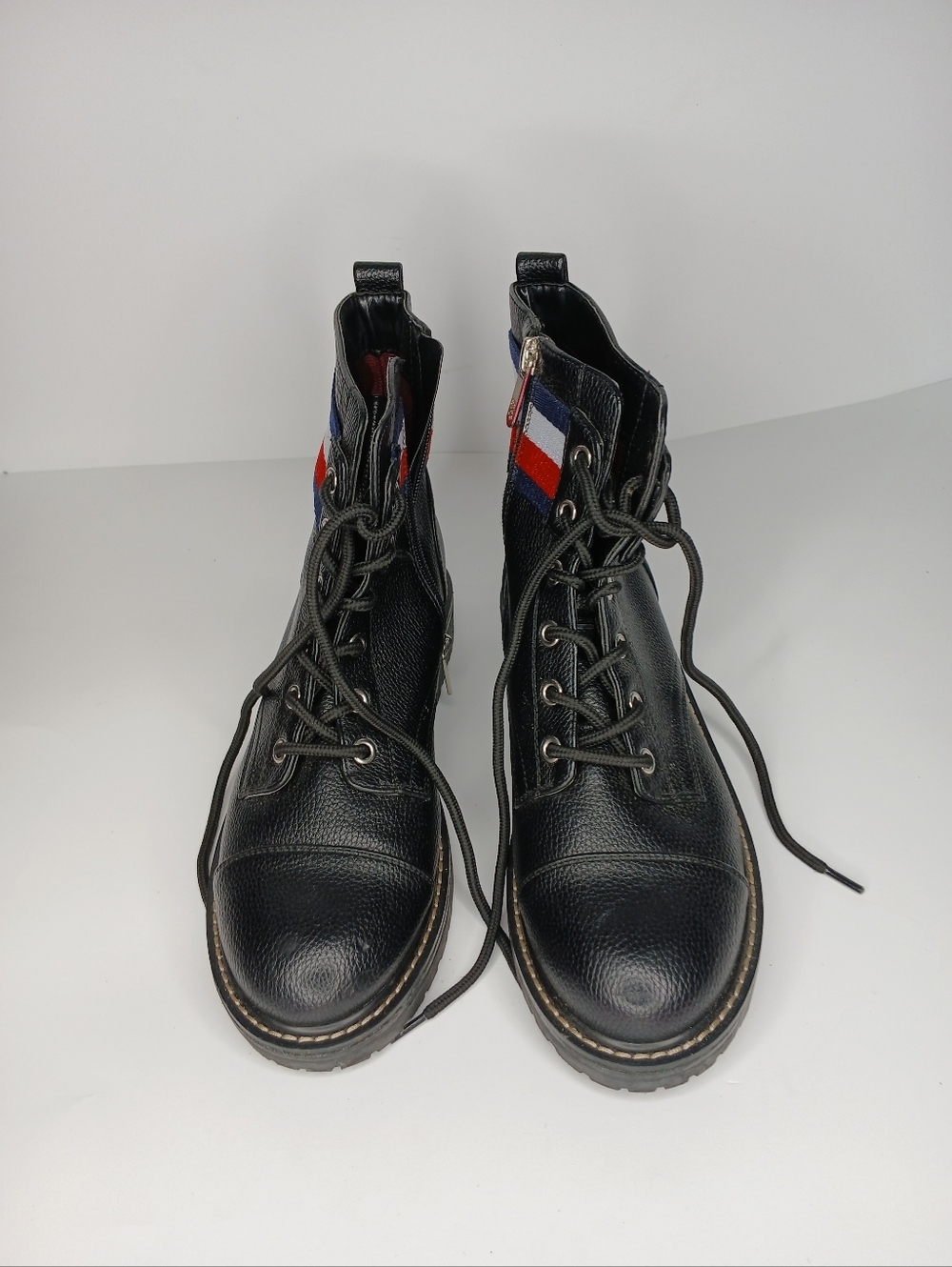 Tommy Hilfiger Black Leather Ankle Boots Size 10 | Chunky Sole Lace-Up | Casual - Picture 3 of 8